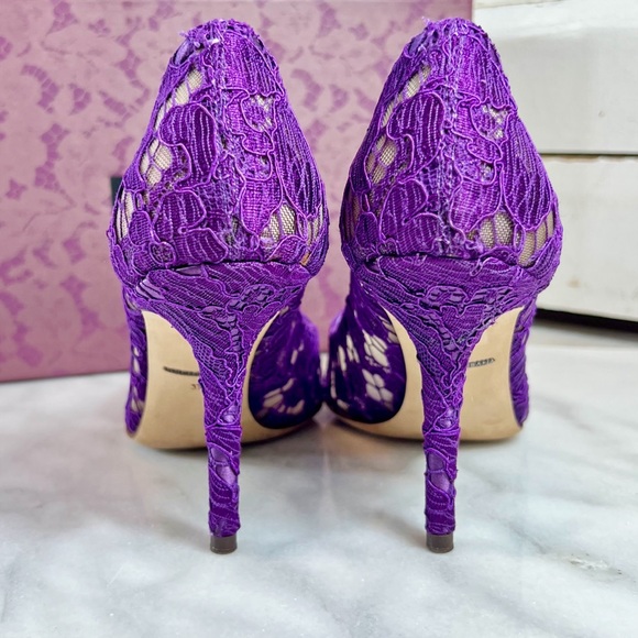 Dolce & Gabbana 'Bellucci' Lace & Crystal Pumps - Picture 4 of 9